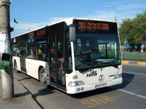 Autobuz 381
